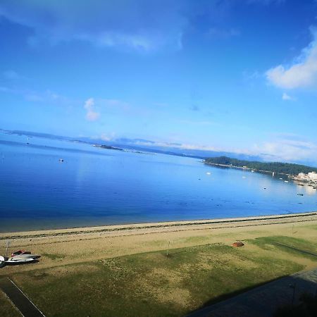 Precioso Apartamento En Primera Linea De Playa Vilagarcia de Arousa Buitenkant foto